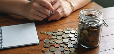 Como economizar dinheiro com dicas práticas e eficazes