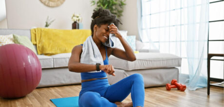 Como começar a fazer exercícios em casa sendo iniciante